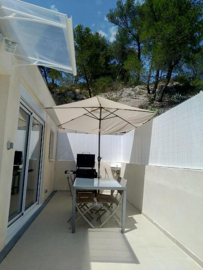 Appartement Meuble Proche De Cassis Roquefort-la-Bédoule Eksteriør billede